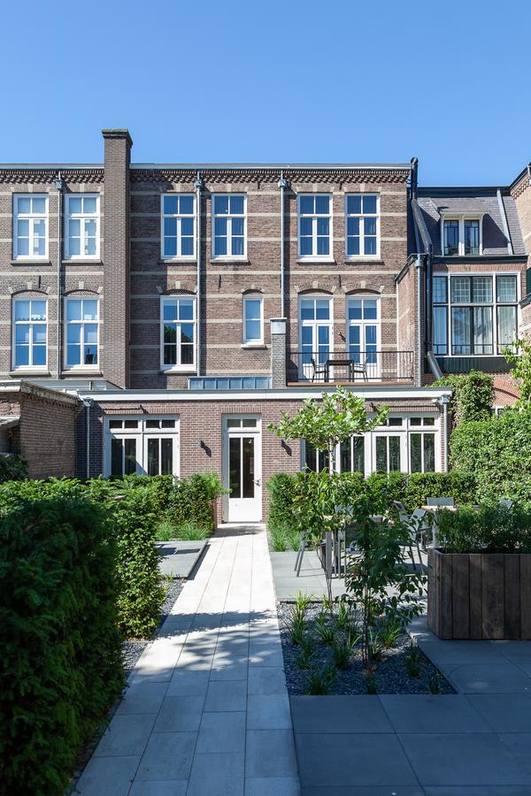 Hotel Julien 's-Hertogenbosch  ภายนอก รูปภาพ